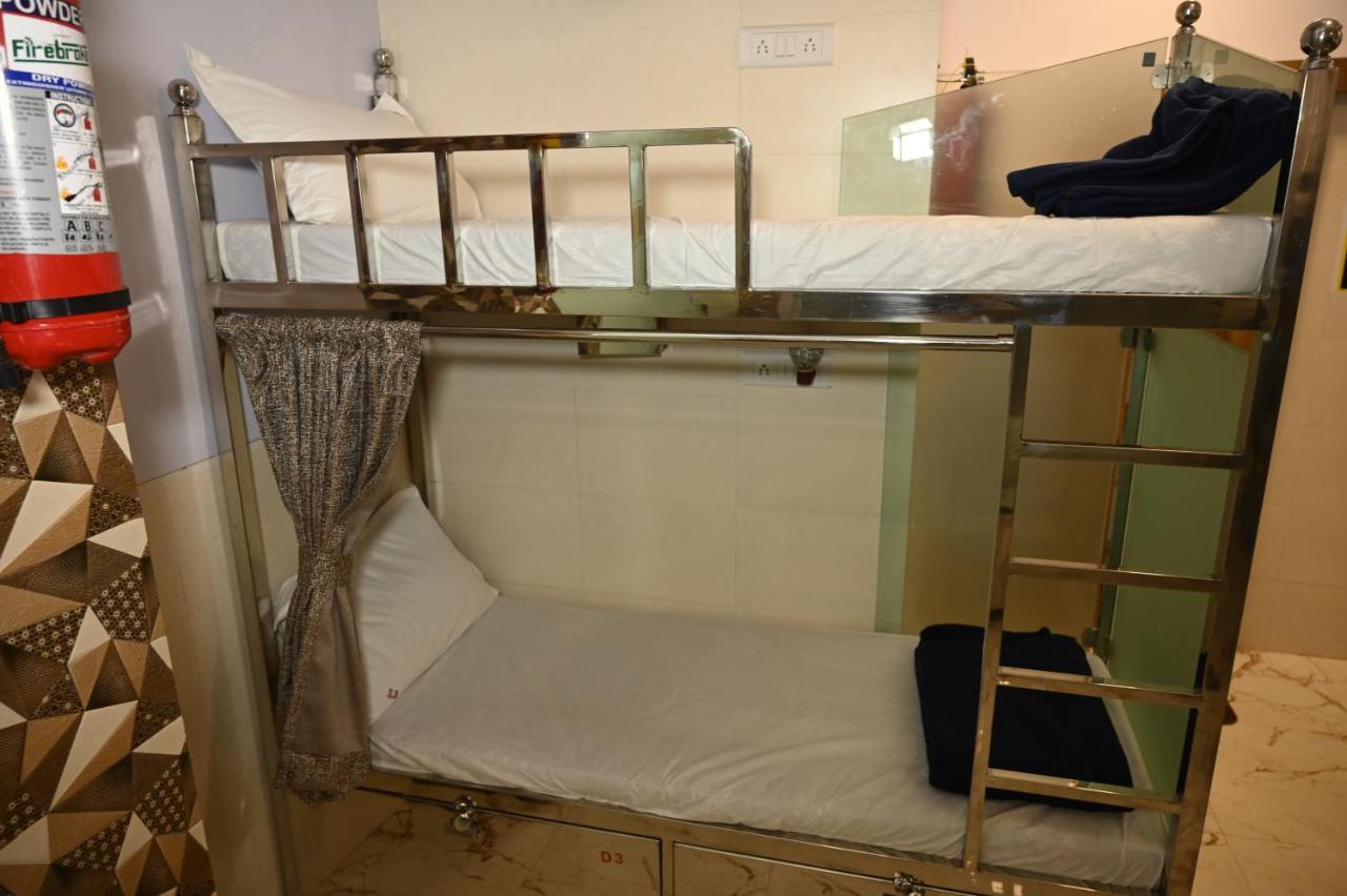 Sagar Dormitory Andheri - Nearest To Andheri Railway Station West Mumbai Luaran gambar